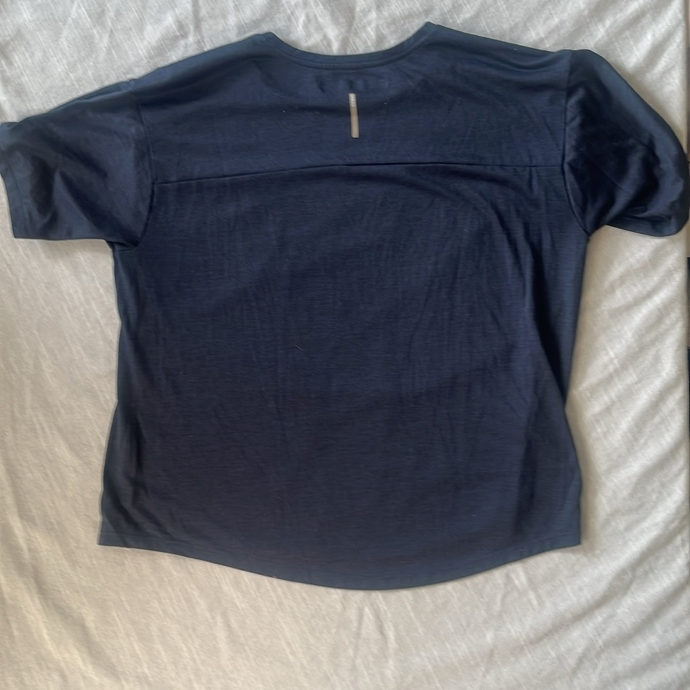 REI Navy Graphic Tee - XL - Picture 4 of 6